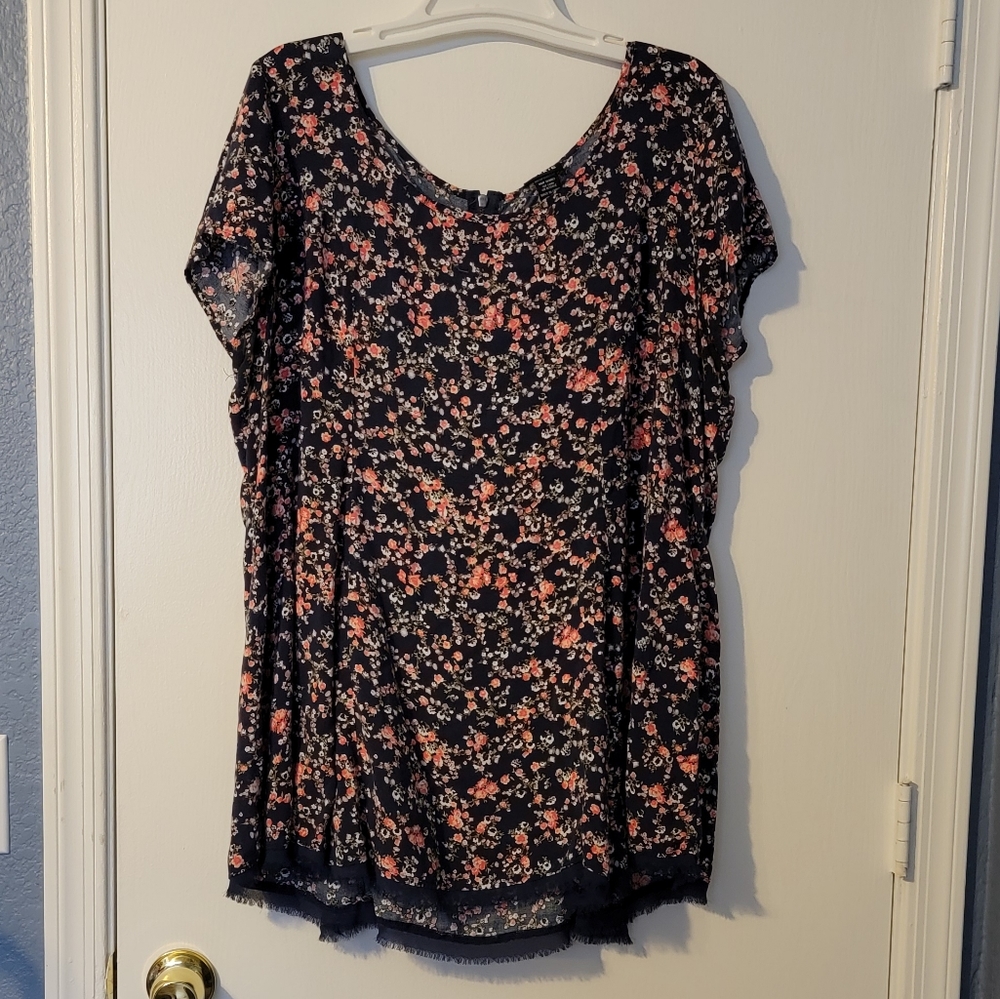 Torrid floral shirt sz. 2